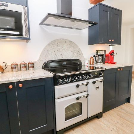 Pastures Barn Villa Лийк Екстериор снимка