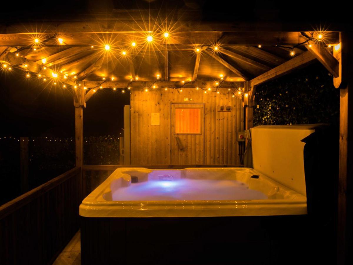 Pastures Barn Villa Лийк Екстериор снимка