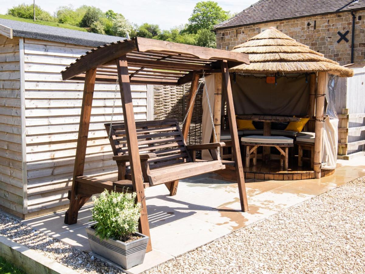 Pastures Barn Villa Лийк Екстериор снимка